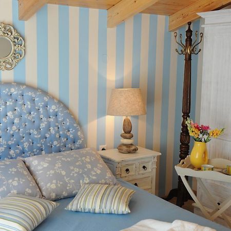 Agnadi Suites Episkopos Esterno foto
