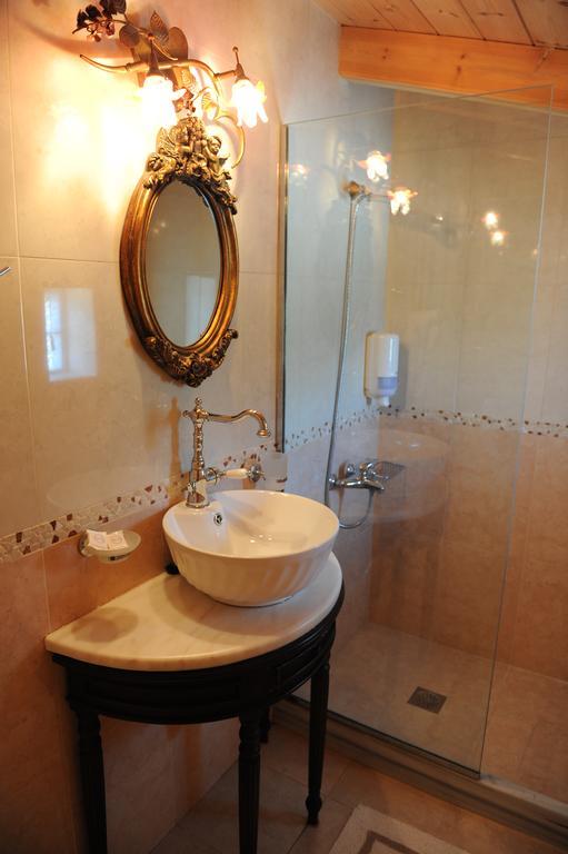 Agnadi Suites Episkopos Camera foto
