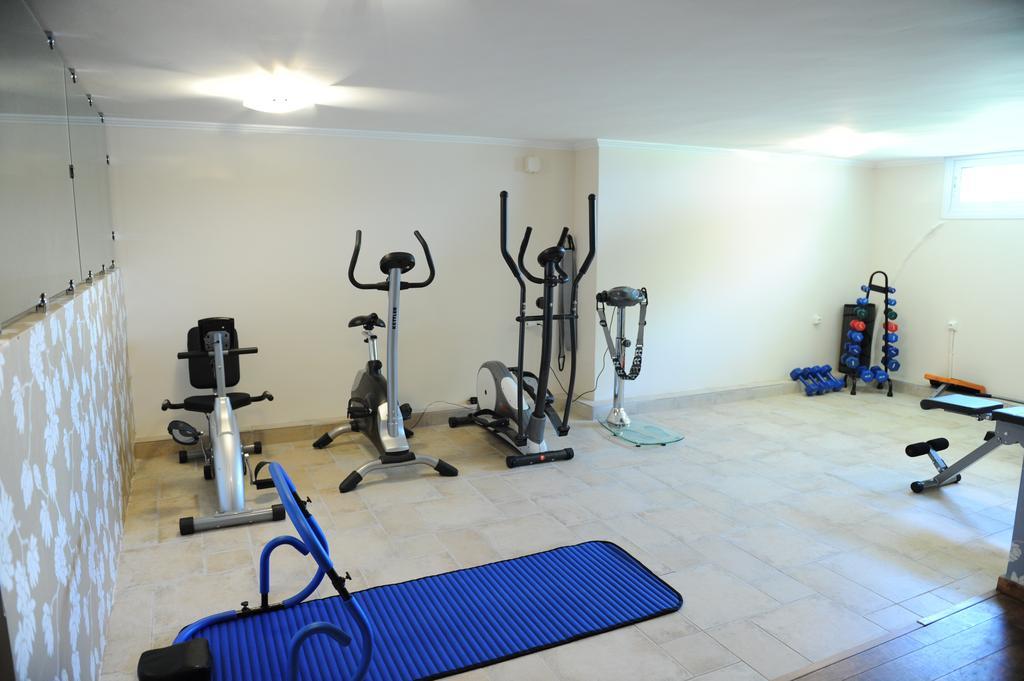 Agnadi Suites Episkopos Esterno foto