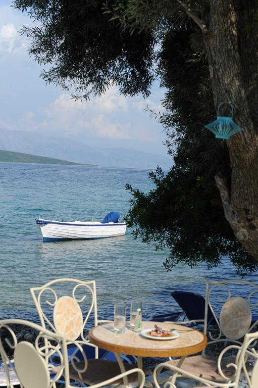 Agnadi Suites Episkopos Esterno foto