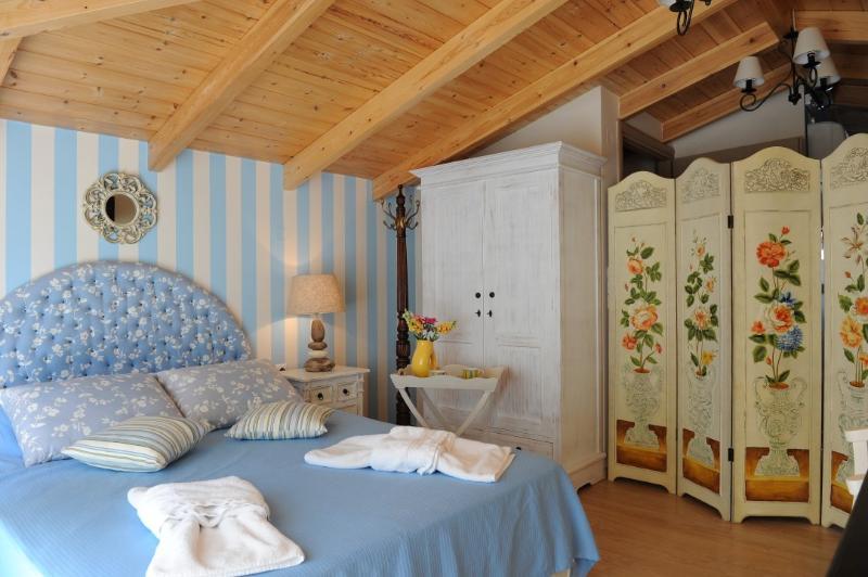 Agnadi Suites Episkopos Esterno foto